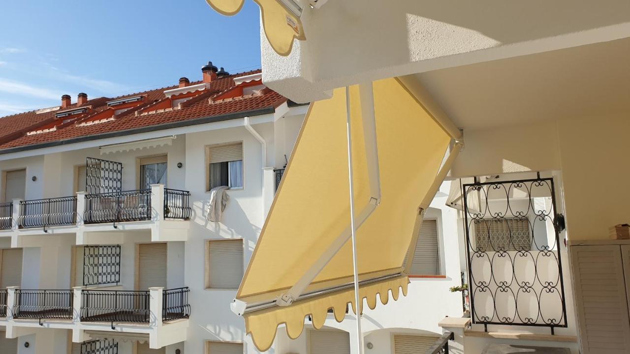 Condominio Ariazzurra S. Bart. San Bartolomeo Al Mare Εξωτερικό φωτογραφία